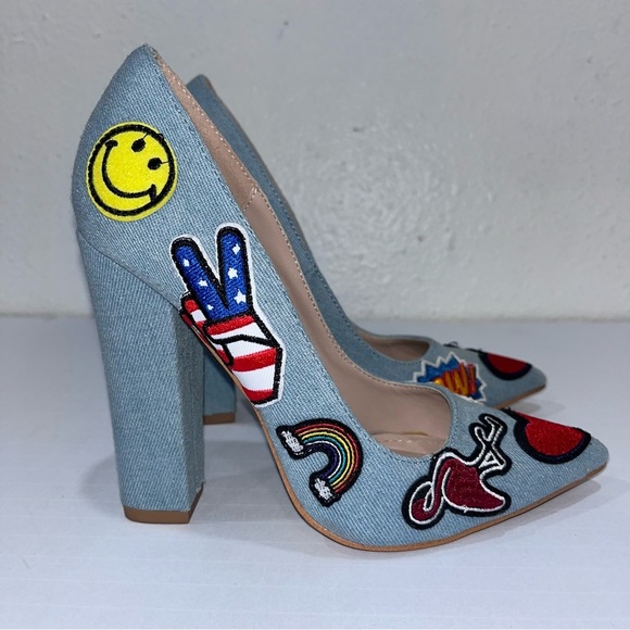 SOLD Denim Heels with Heart Peace Sign patches size 6.5 inches - Picture 3 of 4